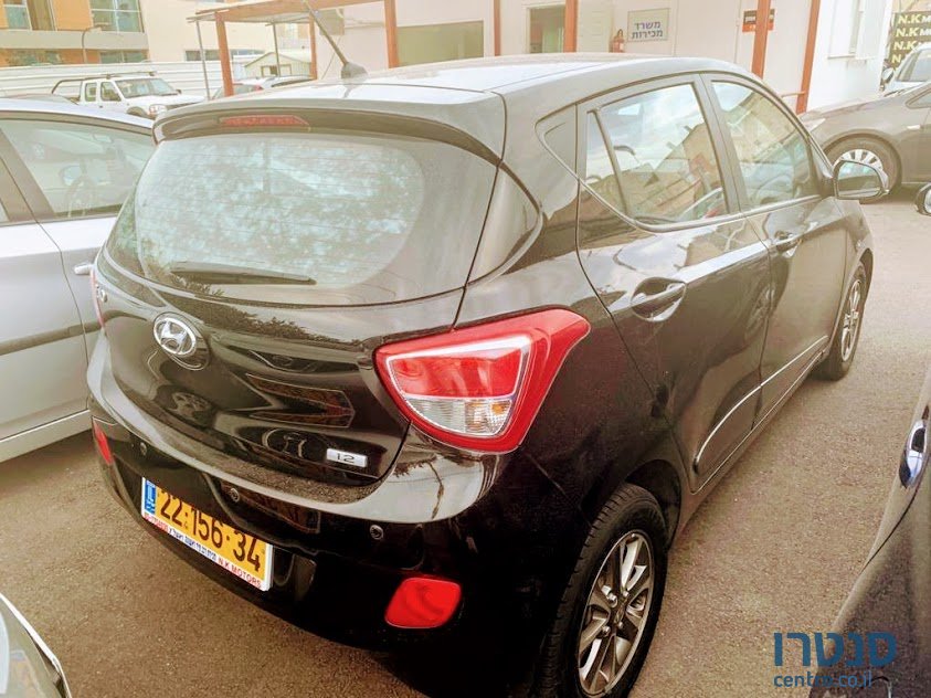2015' Hyundai i10 photo #2