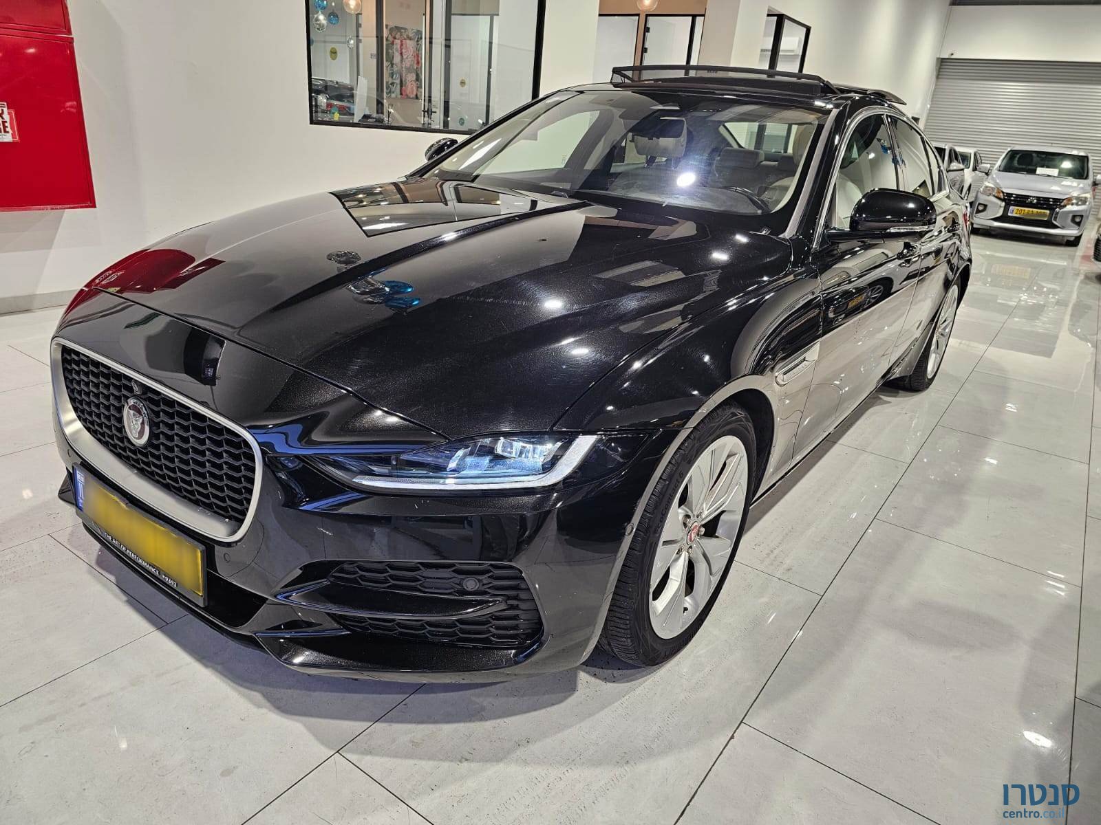 2021' Jaguar XE photo #1