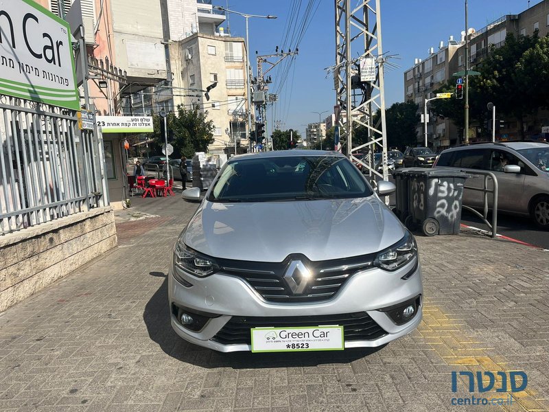 2020' Renault Megane photo #3