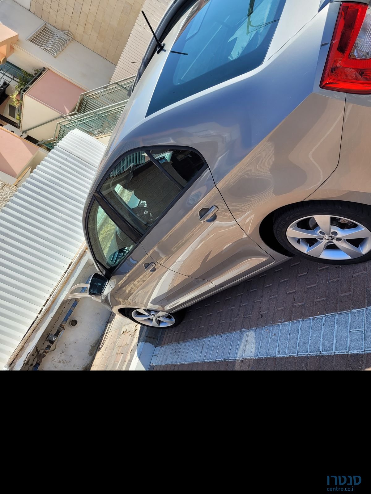 2016' Skoda Rapid סקודה ראפיד photo #2