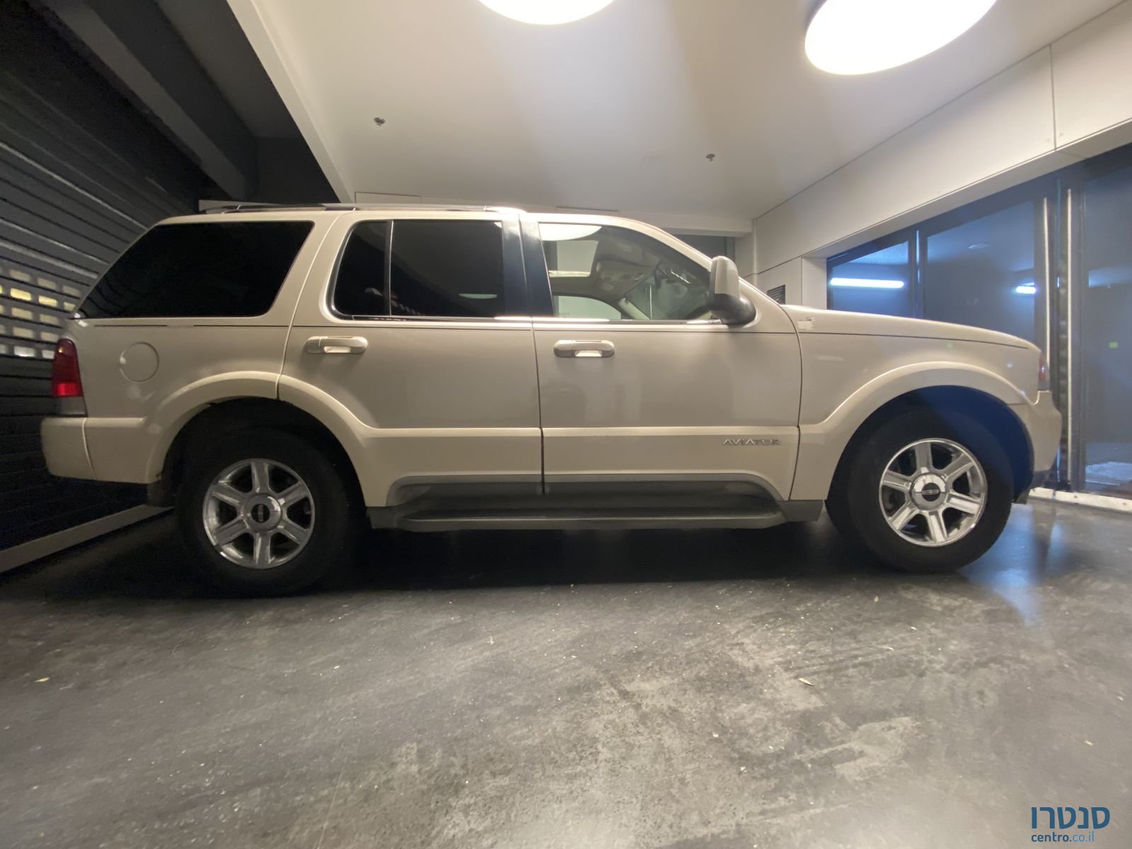 2005' Lincoln Aviator לינקולן photo #3