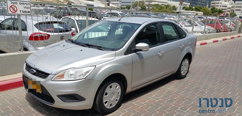 2009' Ford Focus photo #2