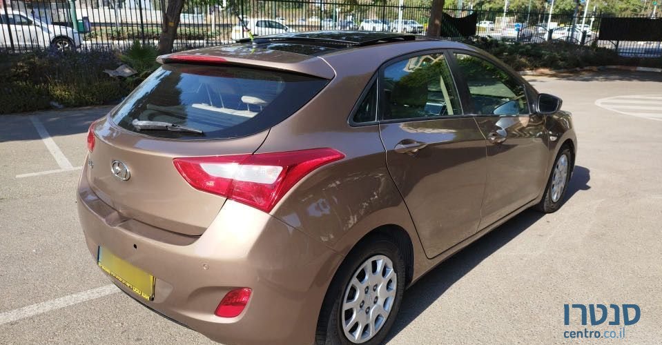 2014' Hyundai i30 יונדאי photo #6