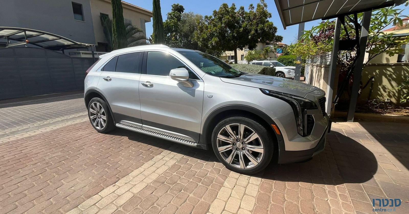 2022' Cadillac XT4 קאדילק photo #4