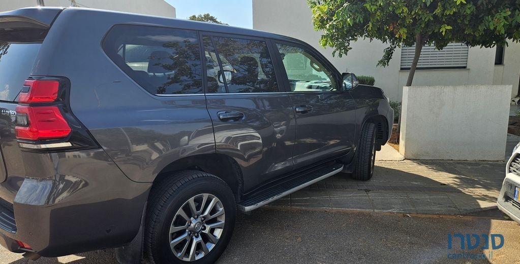 2021' Toyota Land Cruiser טויוטה לנד קרוזר photo #1