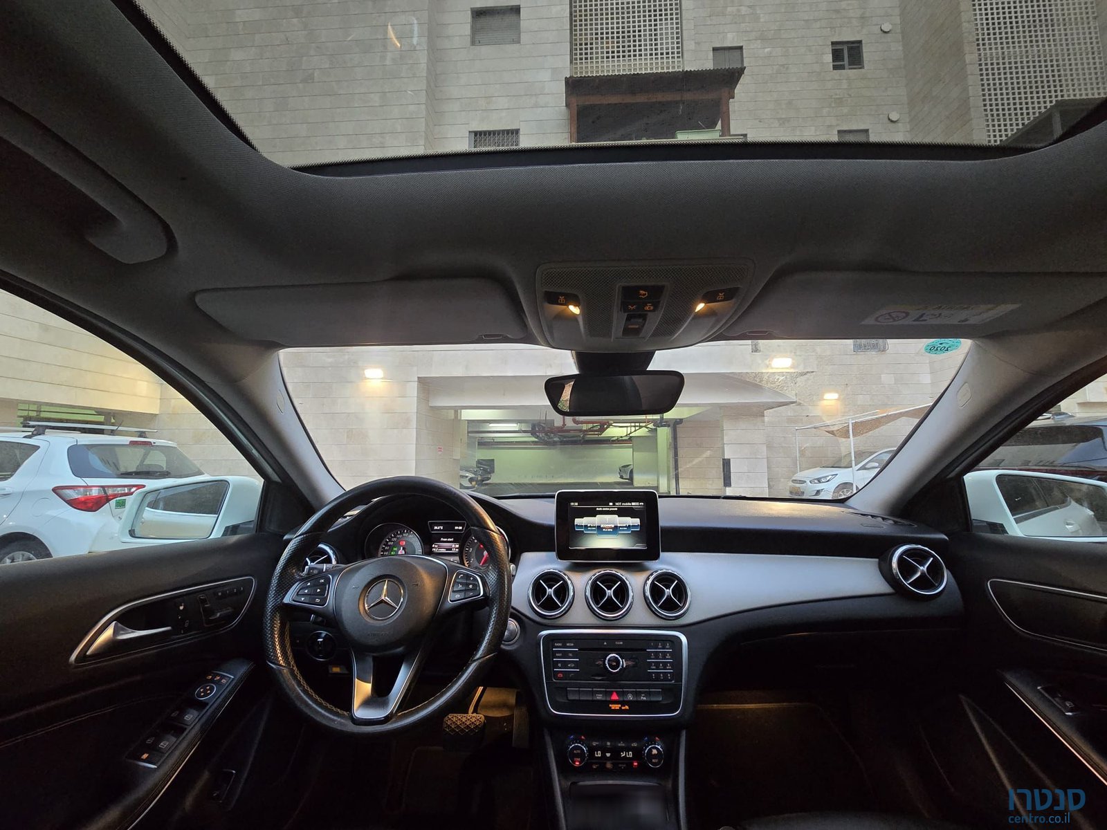2016' Mercedes-Benz GLA 200 photo #7