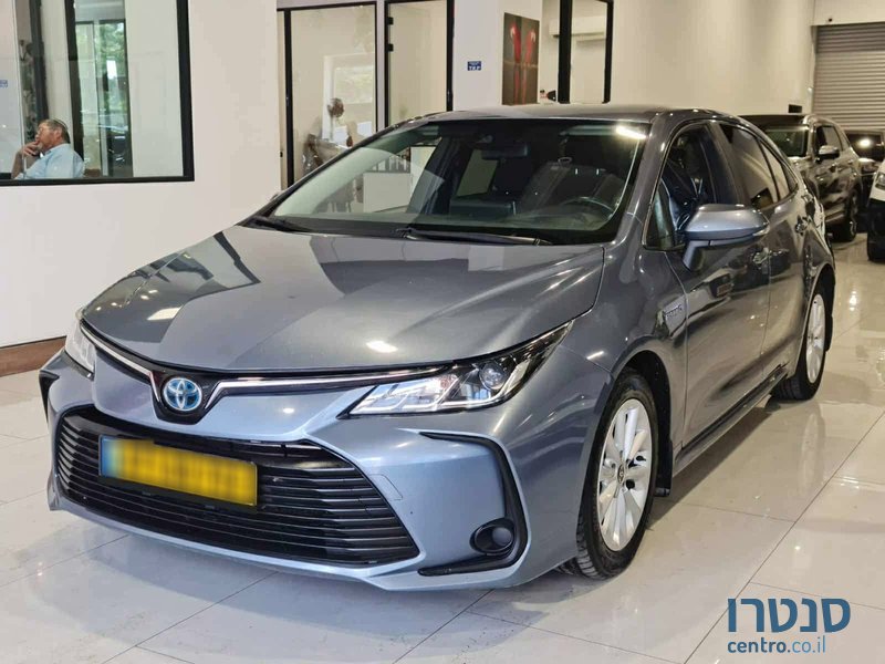 2022' Toyota Corolla photo #1