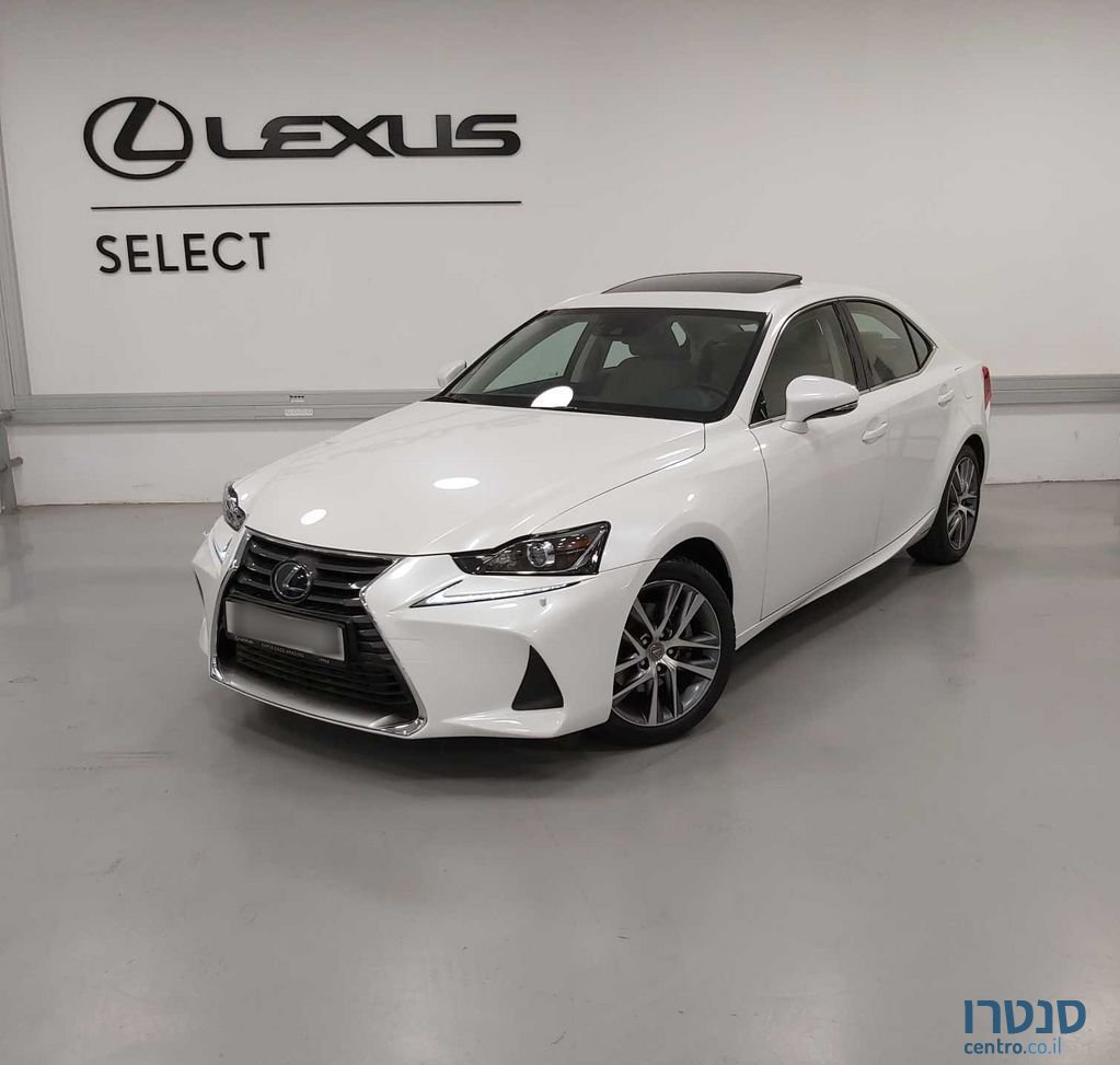 2020' Lexus Is300H לקסוס photo #1