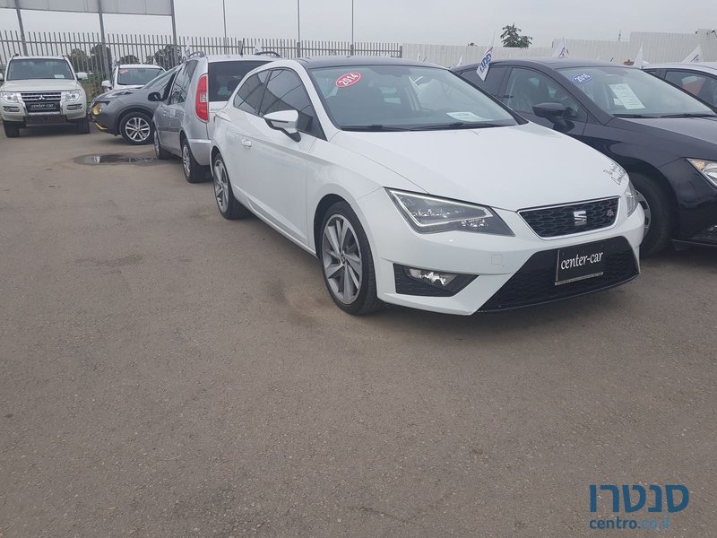 2014' SEAT Leon FR photo #2