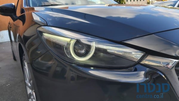 2017' Mazda 3 photo #5