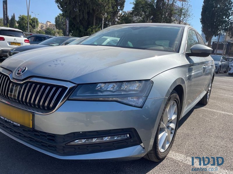 2020' Skoda Superb סקודה סופרב photo #2