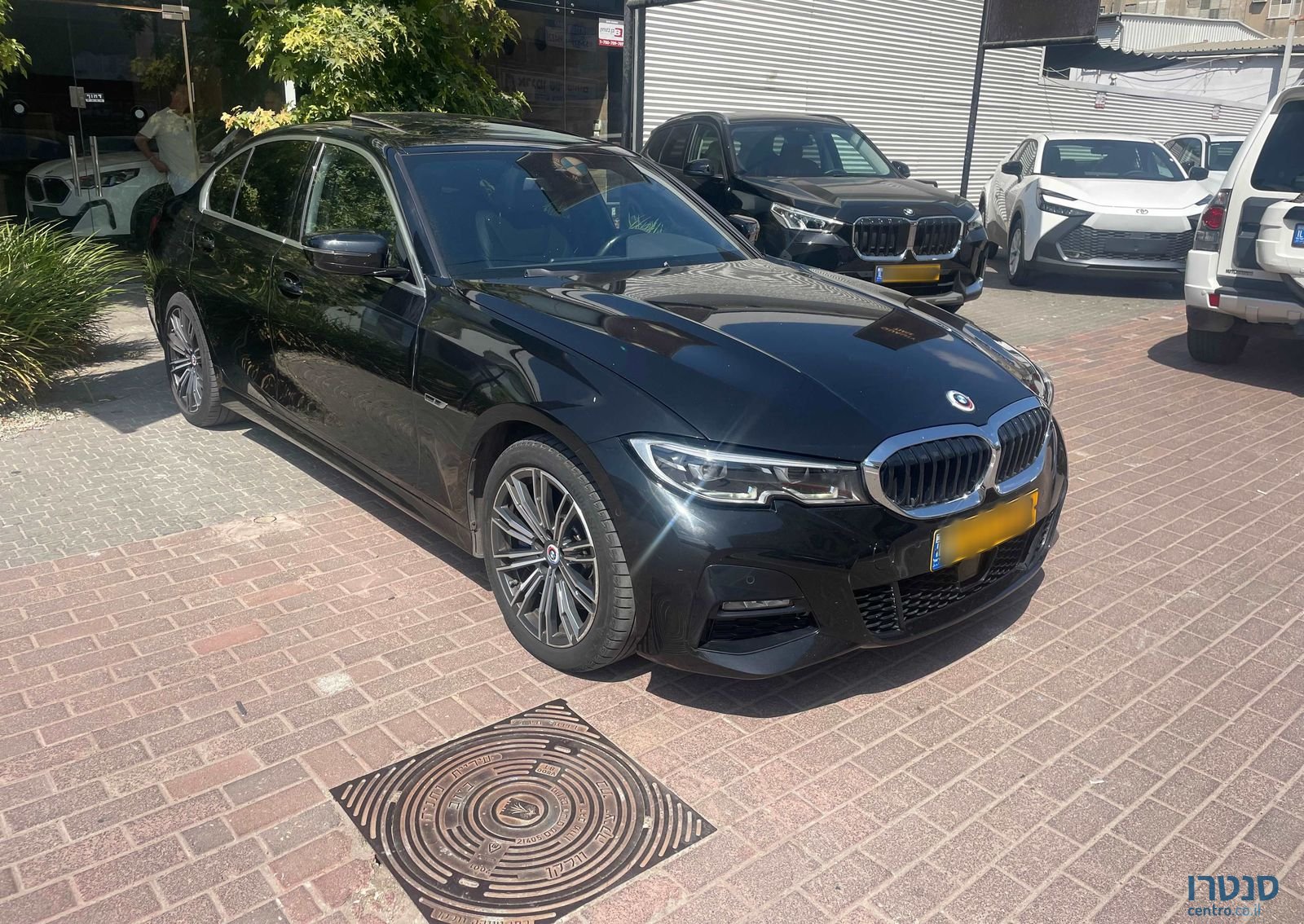 2022' BMW 3 Series ב מ וו סדרה 3 photo #1