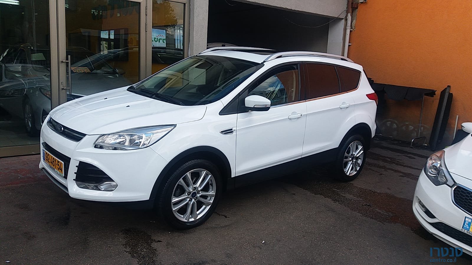 2015' Ford Kuga photo #1