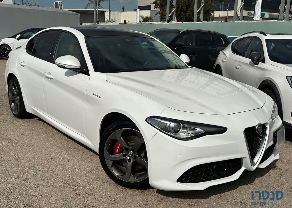 2017' Alfa Romeo Giulia אלפא רומיאו ג'וליה photo #4