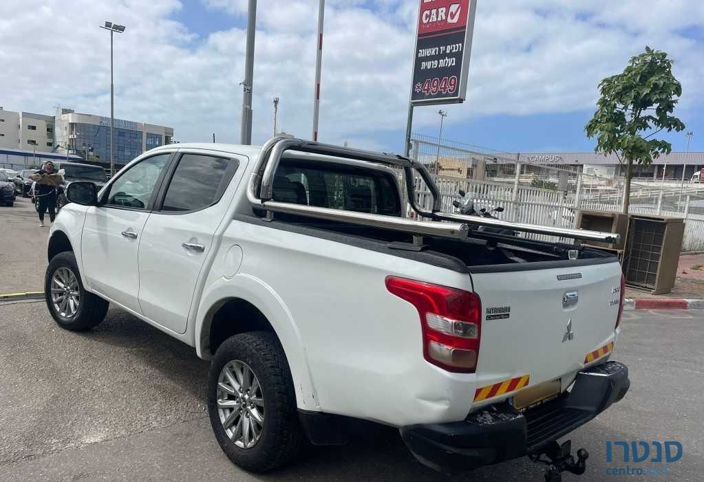 2016' Mitsubishi L200 4X4 מיצובישי טרייטון photo #5
