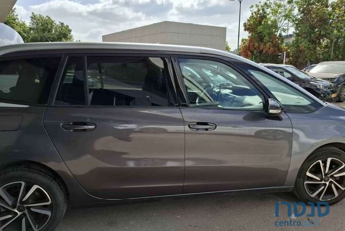 2022' Citroen C4 Picasso סיטרואן C4 פיקאסו photo #3