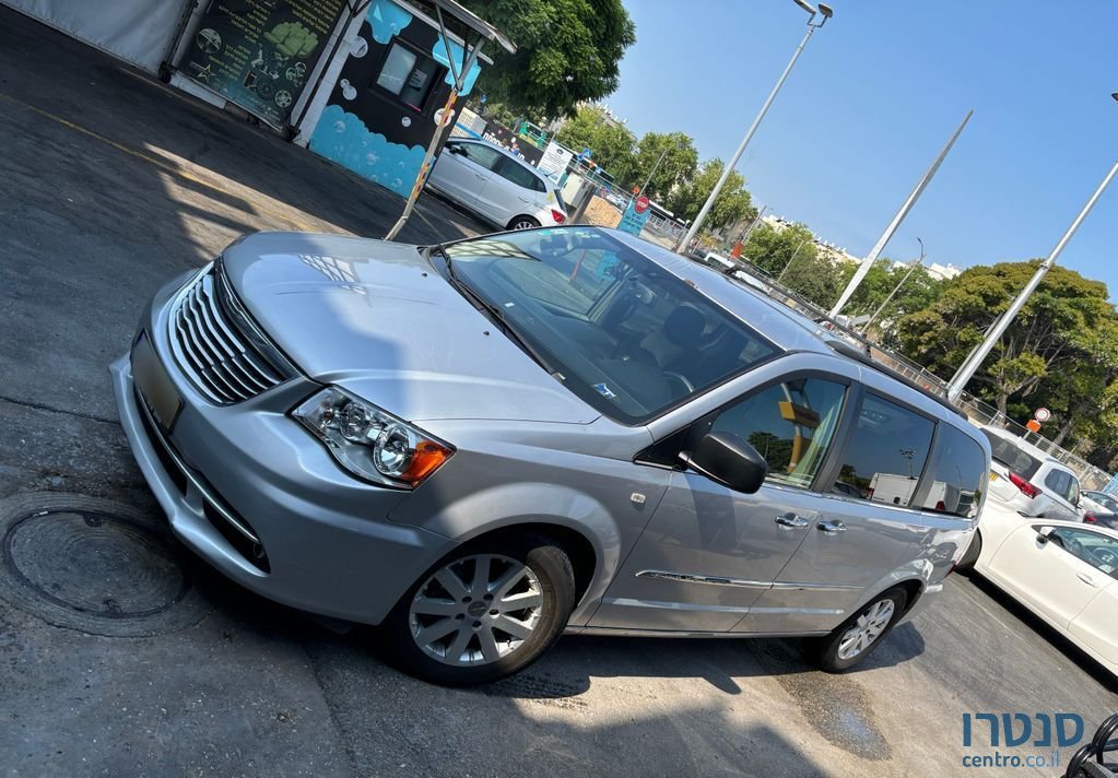 2012' Chrysler Grand Voyager קרייזלר גראנד וויאג'ר photo #2