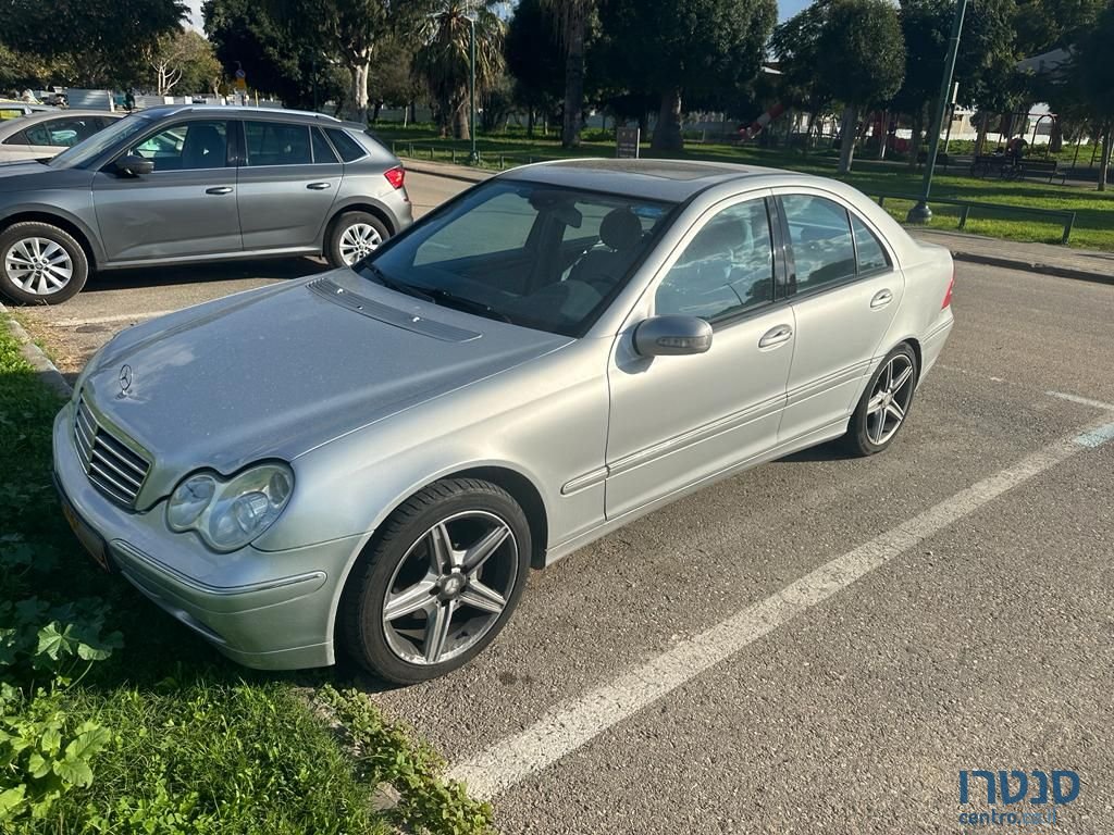 2001' Mercedes-Benz 200 מרצדס photo #2