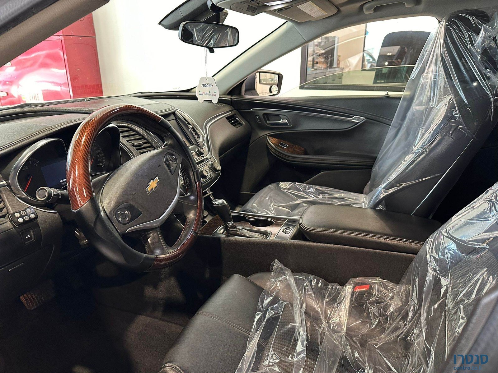 2015' Chevrolet Impala photo #4