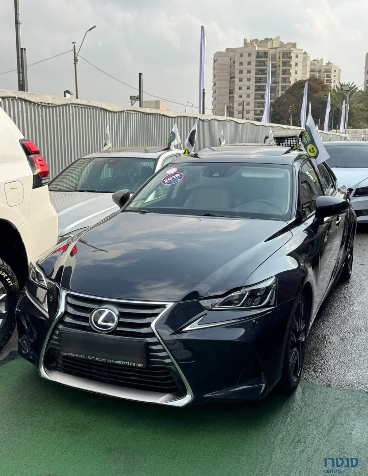 2018' Lexus IS לקסוס photo #1