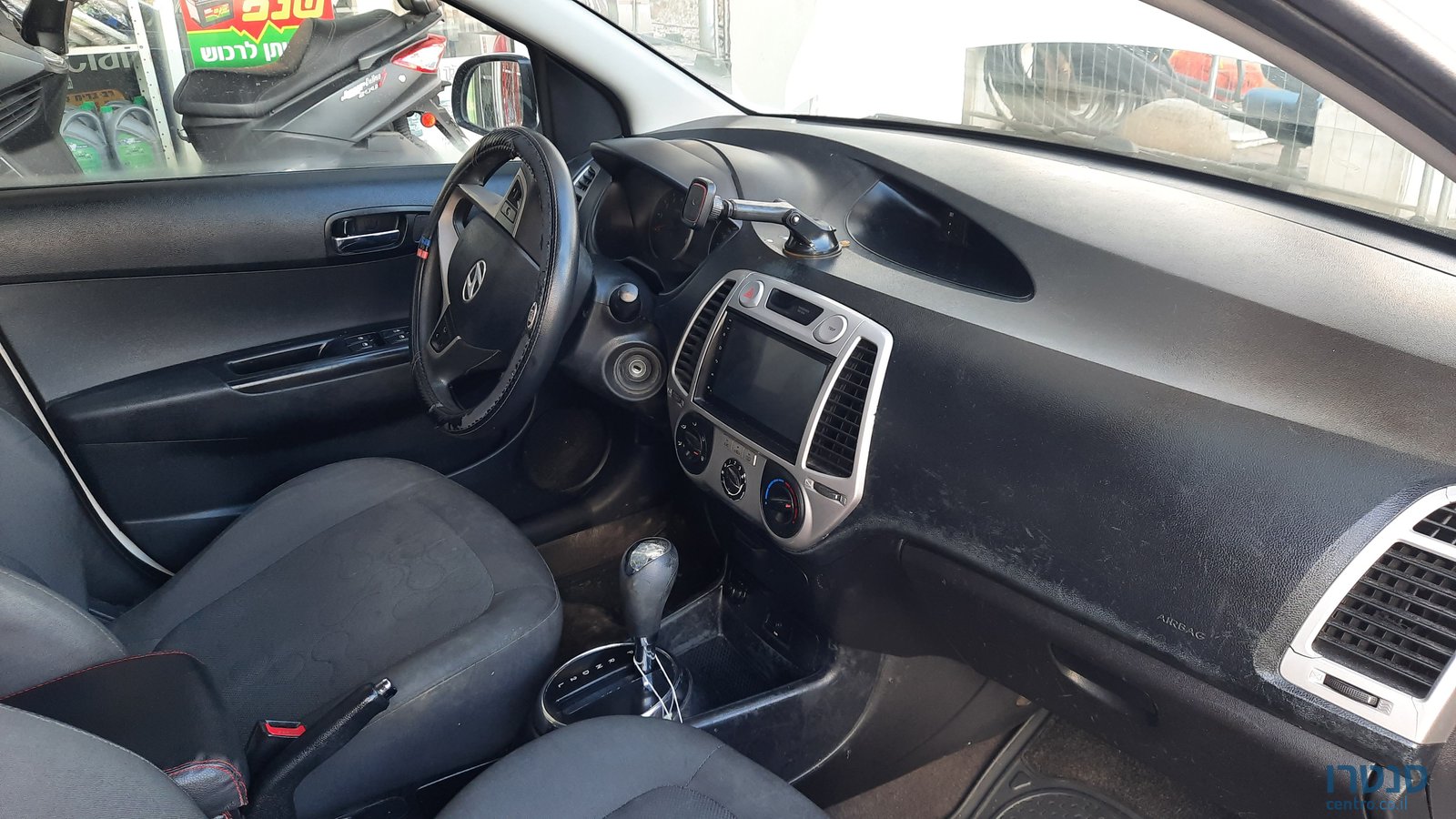 2011' Hyundai i20 יונדאי photo #4