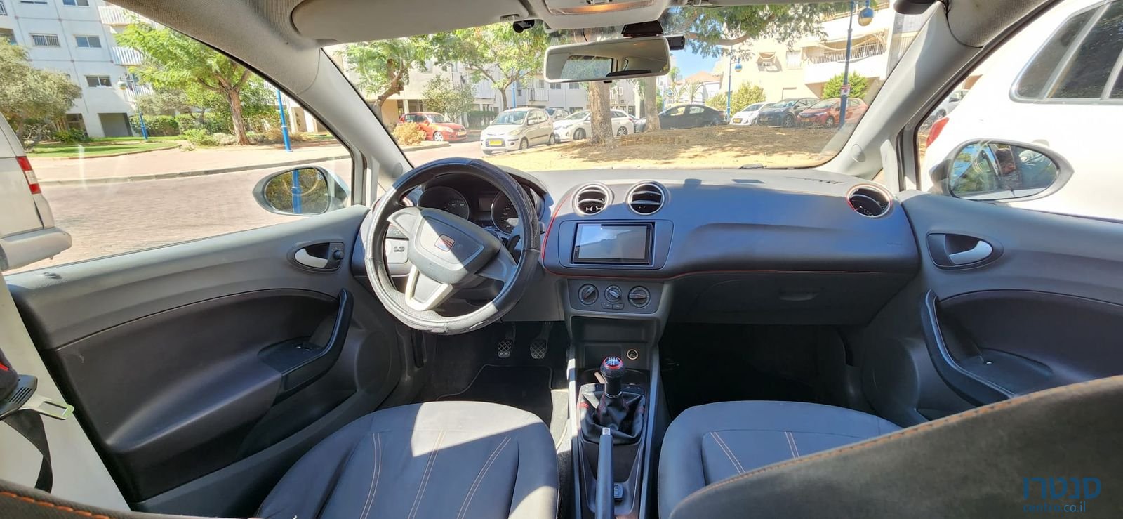 2012' SEAT Ibiza סיאט איביזה photo #3