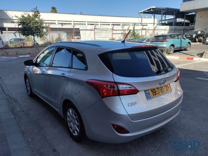 2014' Hyundai i30 יונדאי photo #3