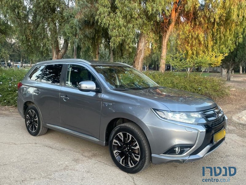 2018' Mitsubishi Outlander מיצובישי אאוטלנדר photo #6