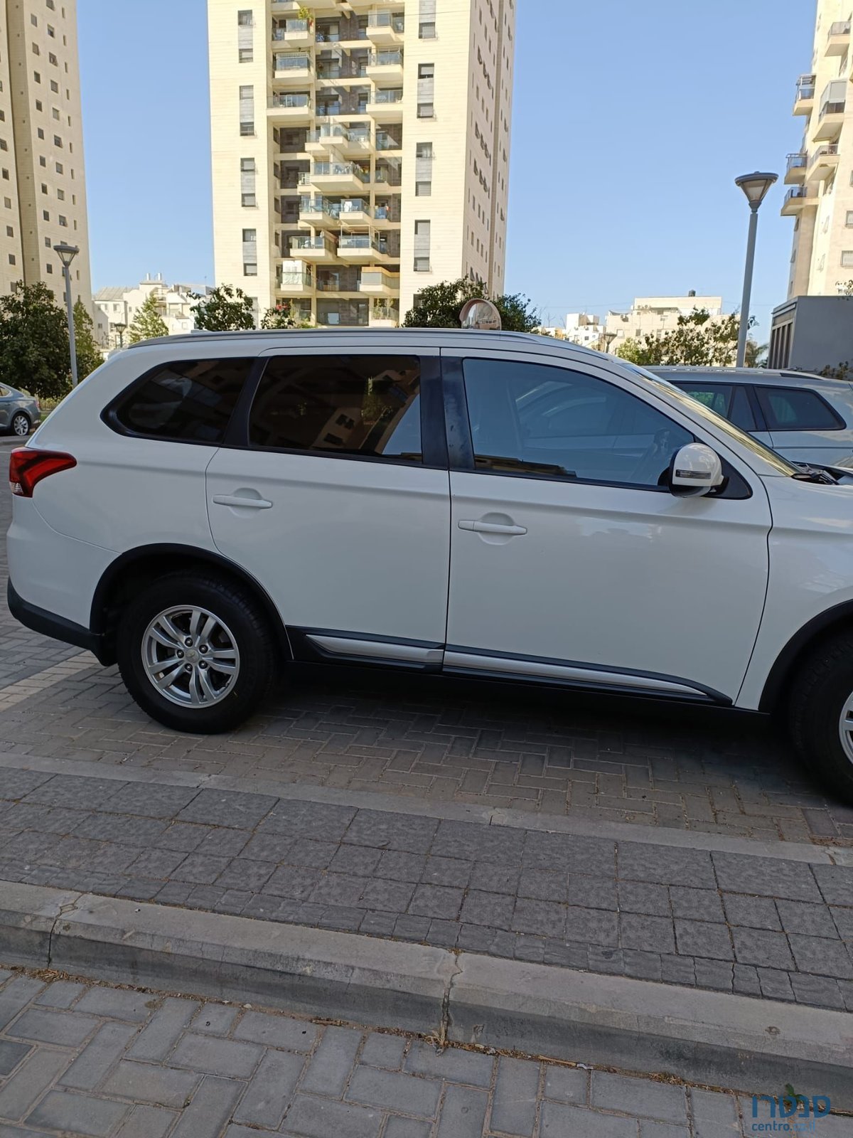 2017' Mitsubishi Outlander מיצובישי אאוטלנדר photo #4