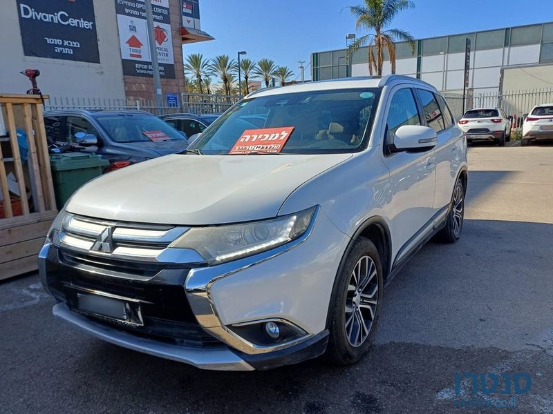 2018' Mitsubishi Outlander מיצובישי אאוטלנדר photo #1