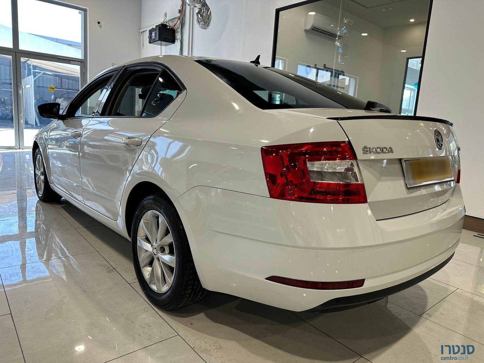 2018' Skoda Octavia photo #4