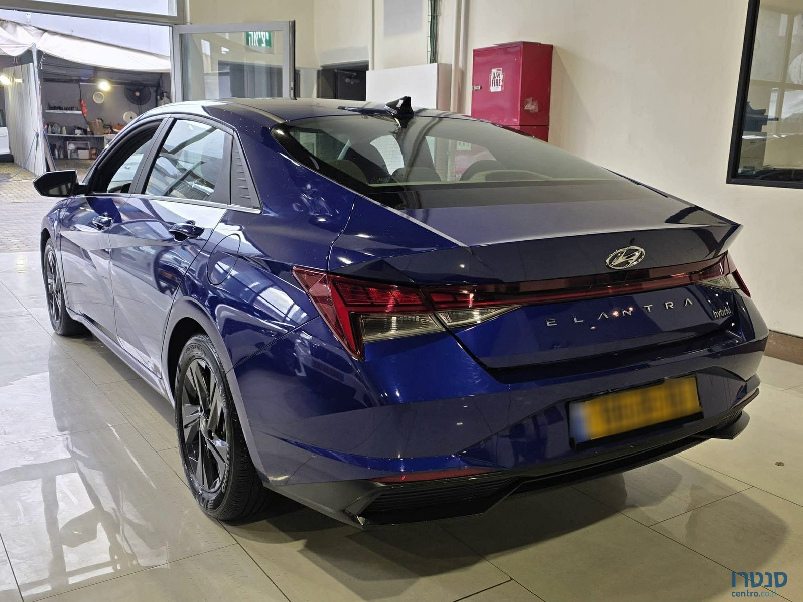 2023' Hyundai Elantra photo #4