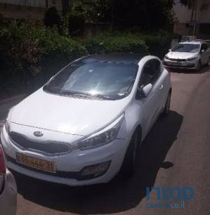 2014' Kia Ceed photo #1