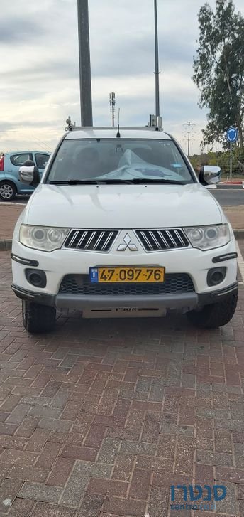 2012' Mitsubishi L200 מיצובישי photo #2