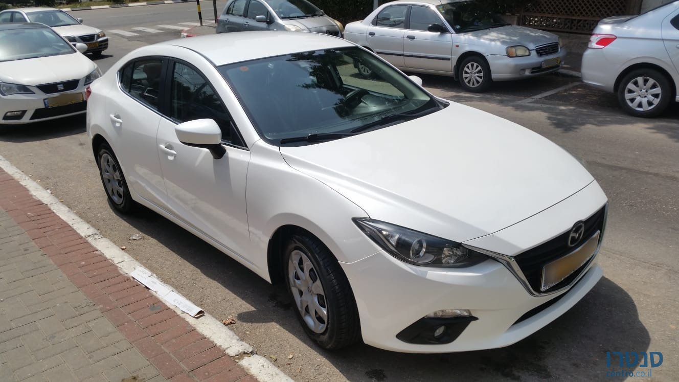 2015' Mazda 3 photo #2