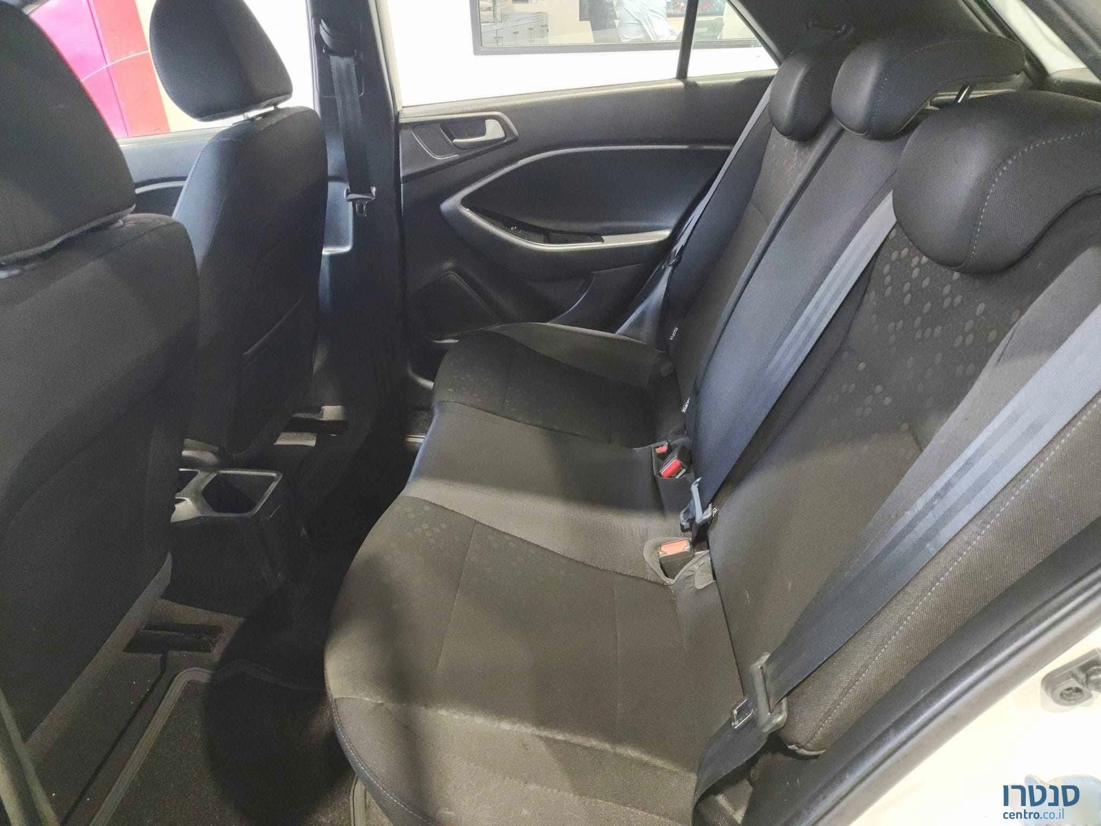 2021' Hyundai i20 photo #6