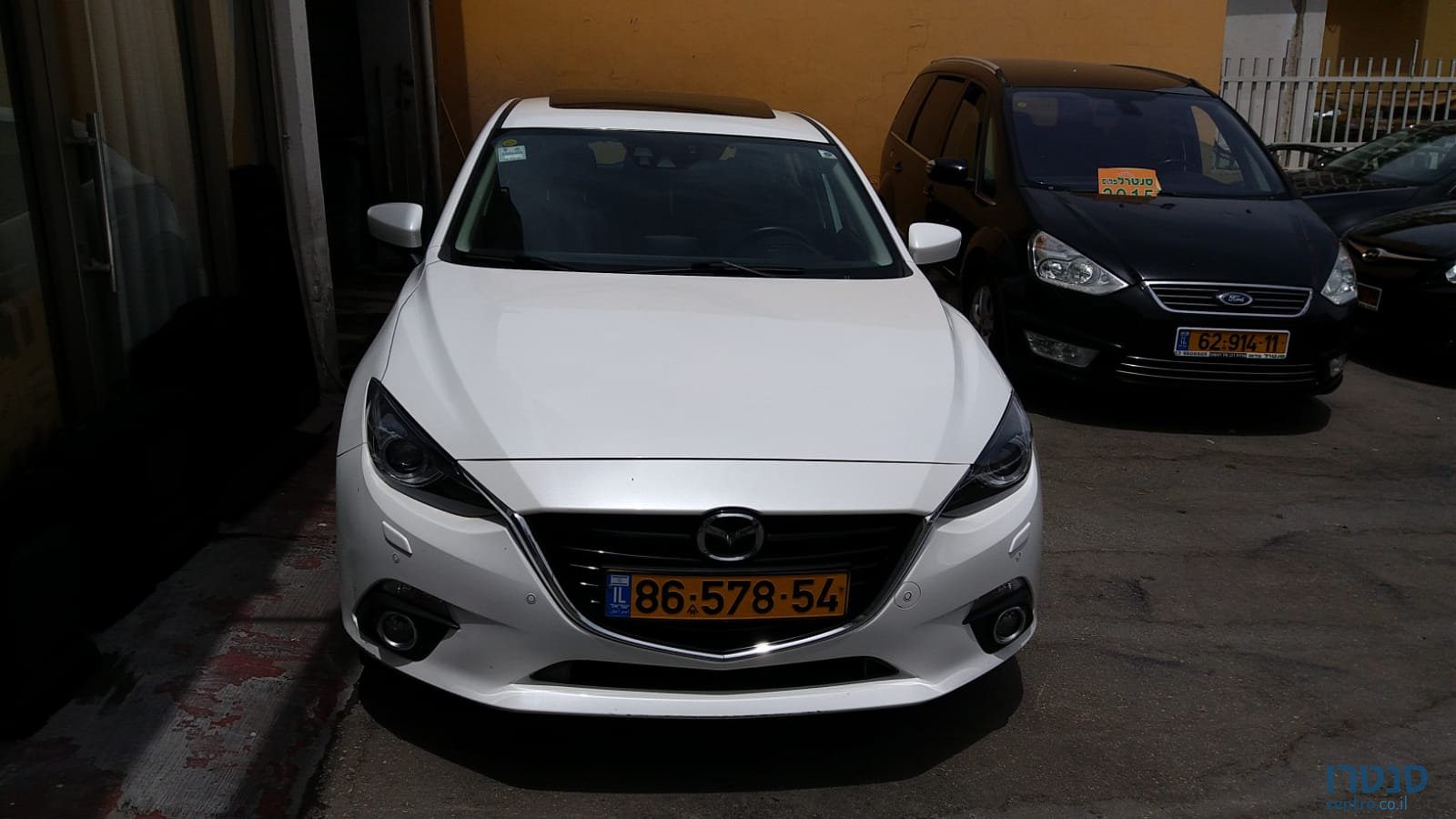 2015' Mazda 3 photo #2