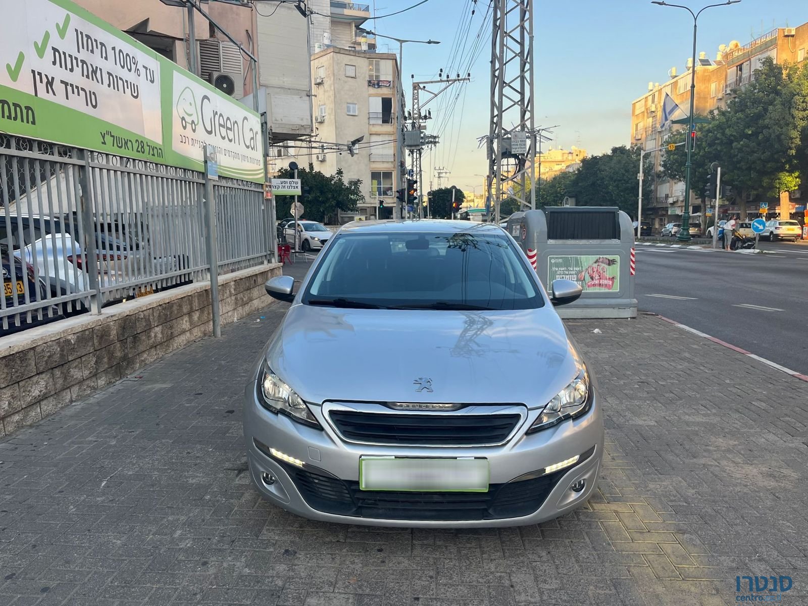 2016' Peugeot 308 photo #1