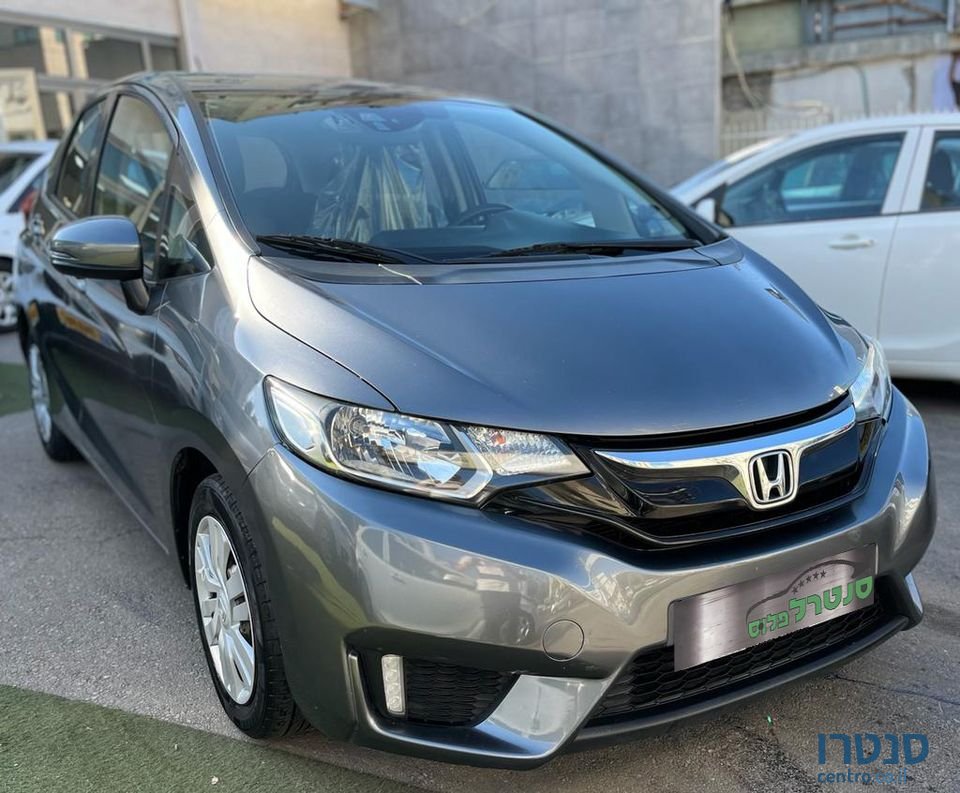 2017' Honda Jazz photo #1