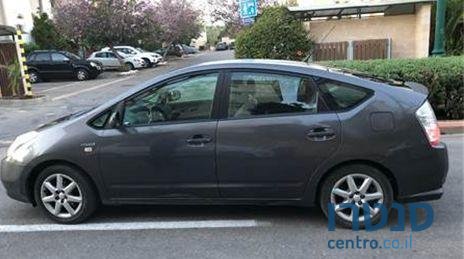 2010' Toyota Prius טויוטה פריוס photo #4