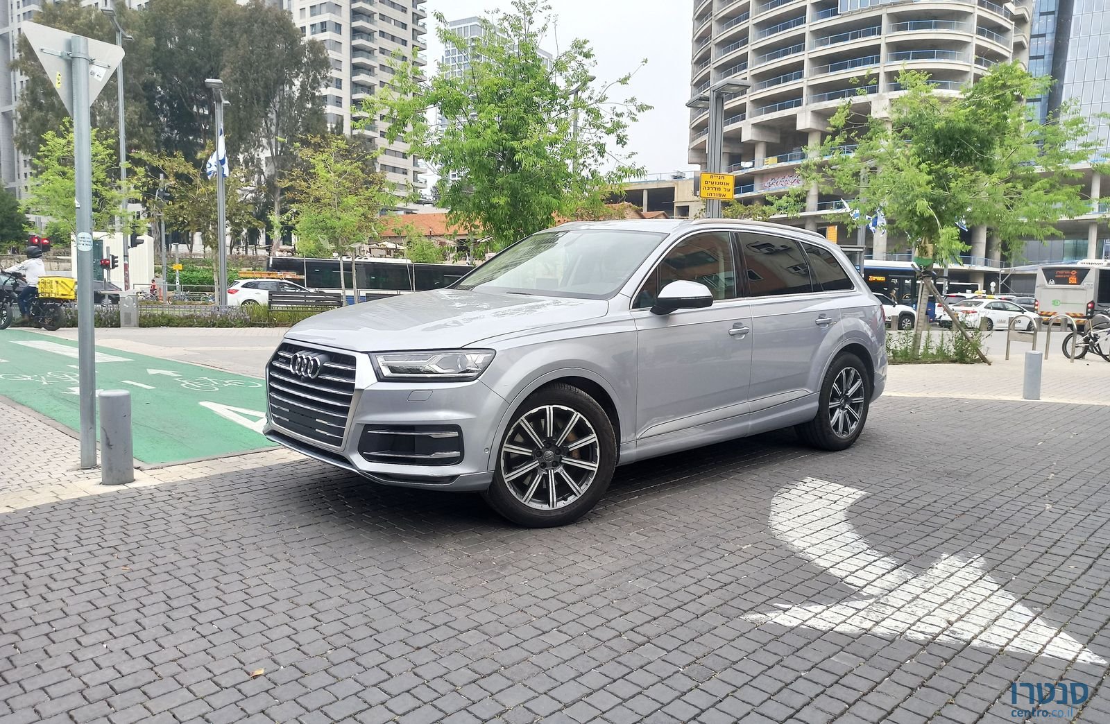 2017' Audi Q7 אאודי photo #1