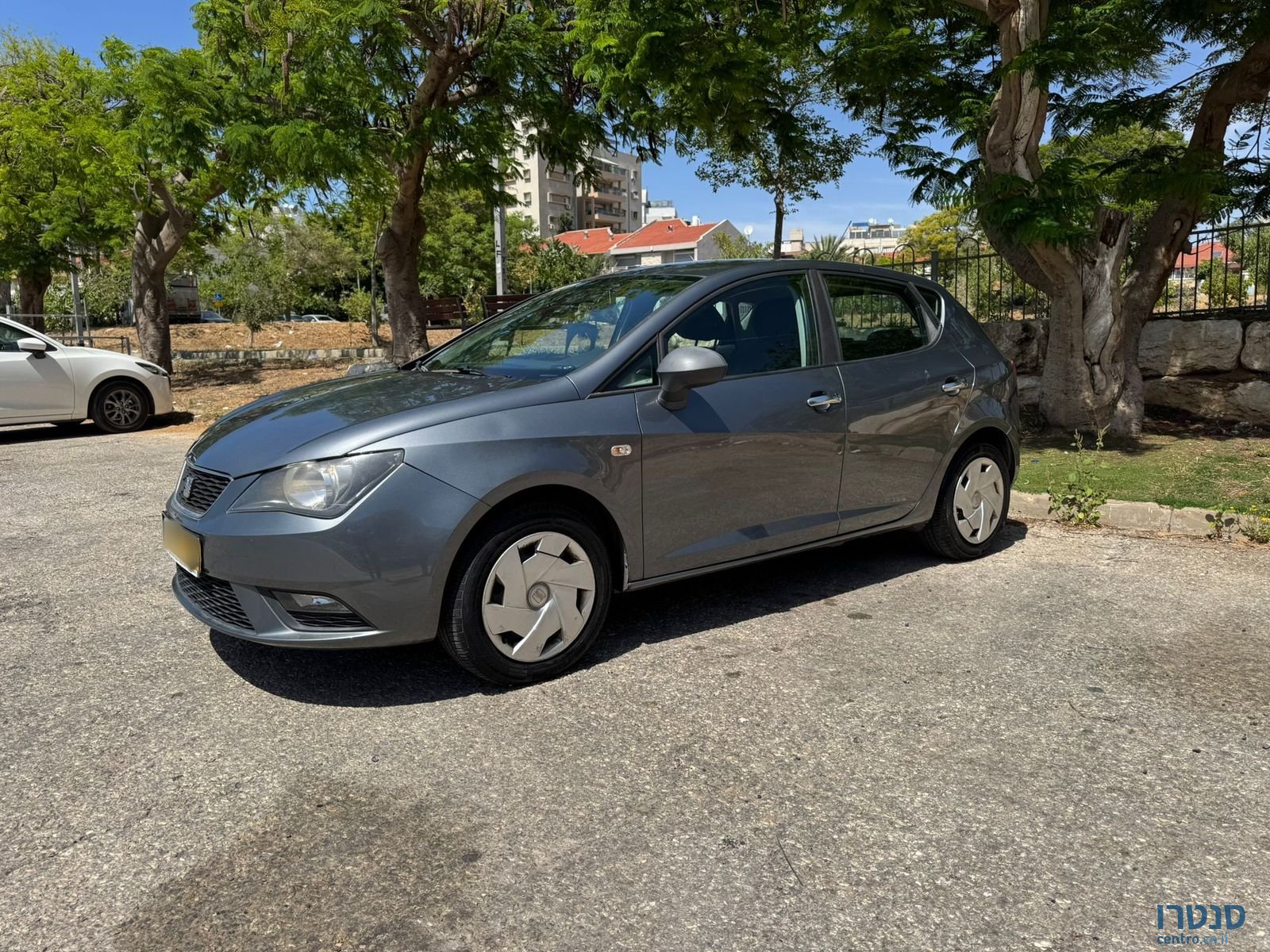 2014' SEAT Ibiza photo #3