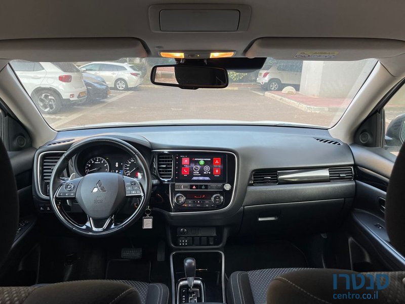 2019' Mitsubishi Outlander מיצובישי אאוטלנדר photo #5