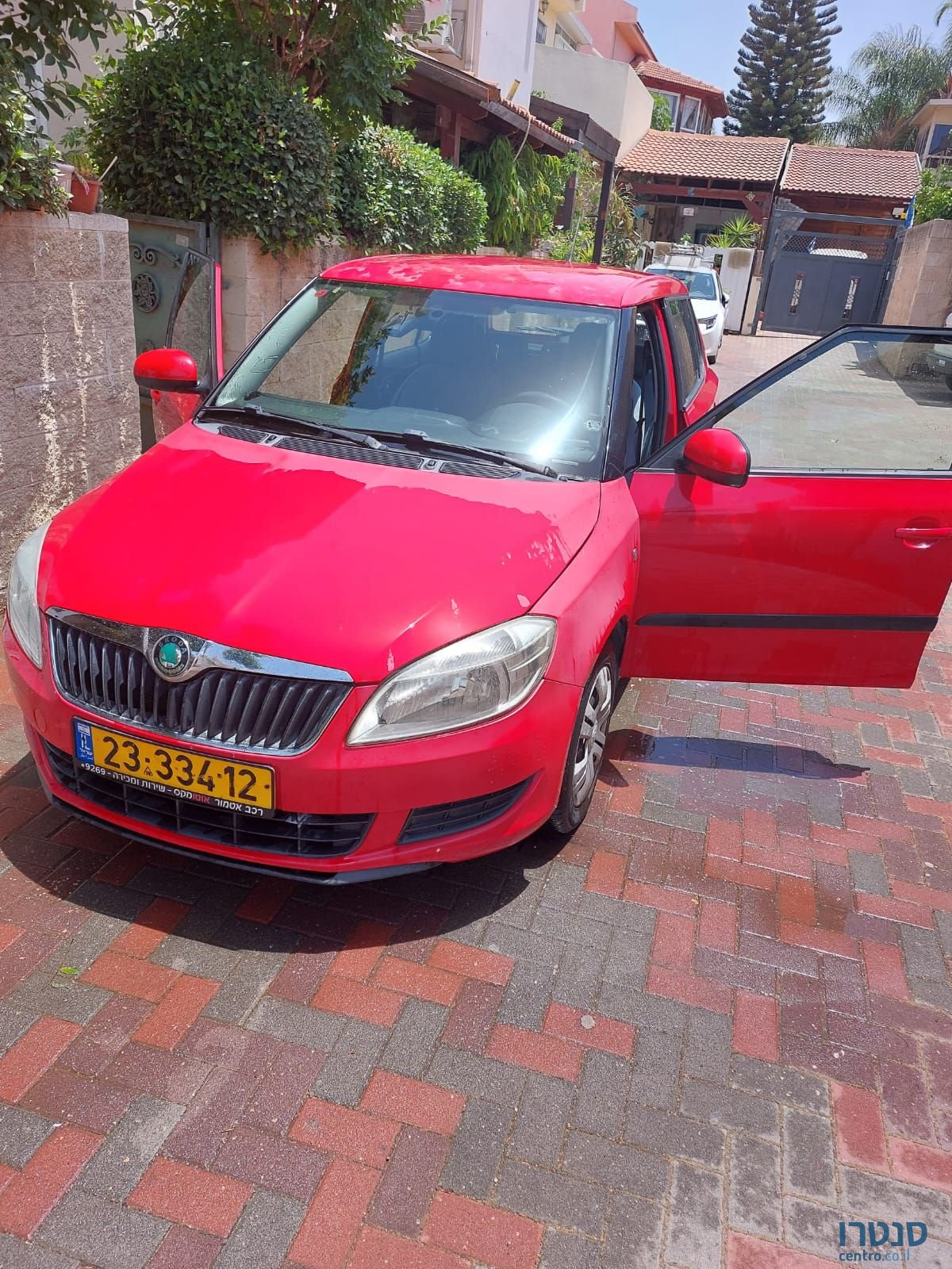 2012' Skoda Fabia סקודה פאביה photo #5