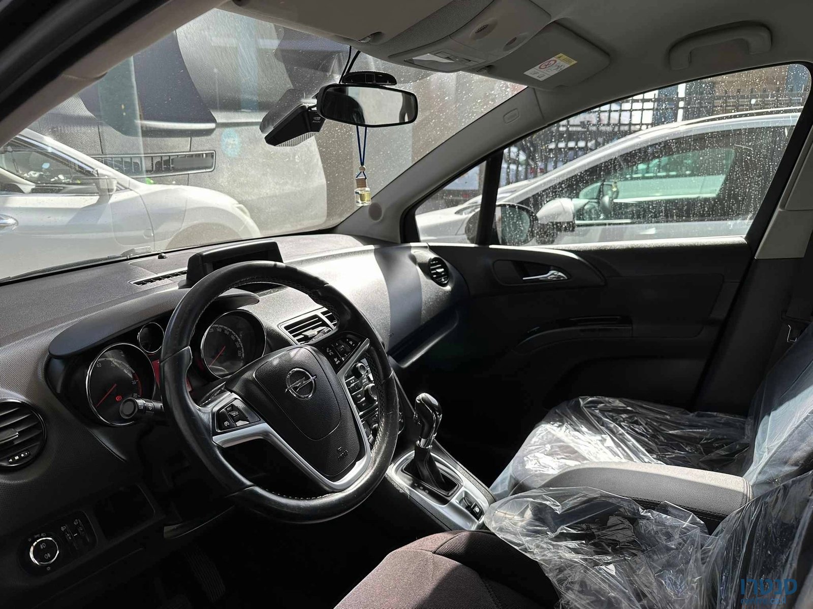 2017' Opel Meriva photo #4