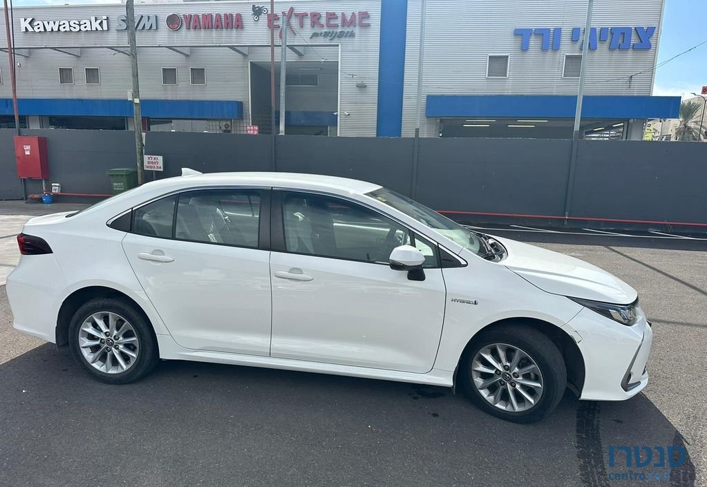 2019' Toyota Corolla טויוטה קורולה photo #3