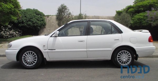 2002' Toyota Corolla photo #3