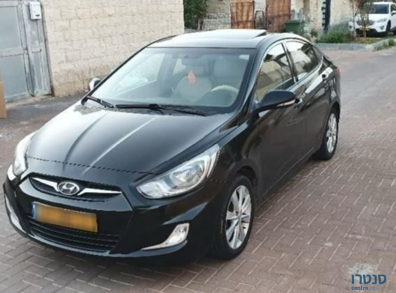 2013' Hyundai i25 יונדאי photo #1