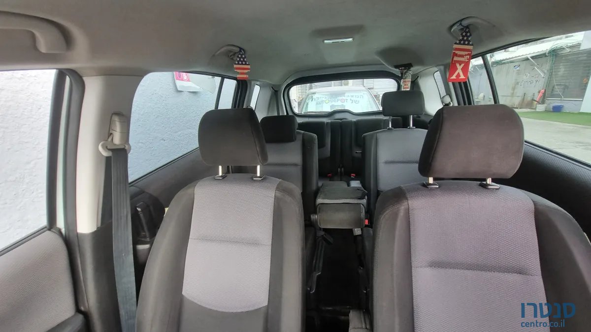 2006' Mazda 5 photo #6