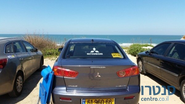 2009' Mitsubishi Lancer photo #2